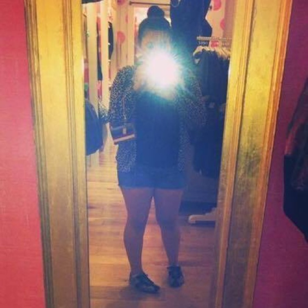 Hi and Welcome to my closet...